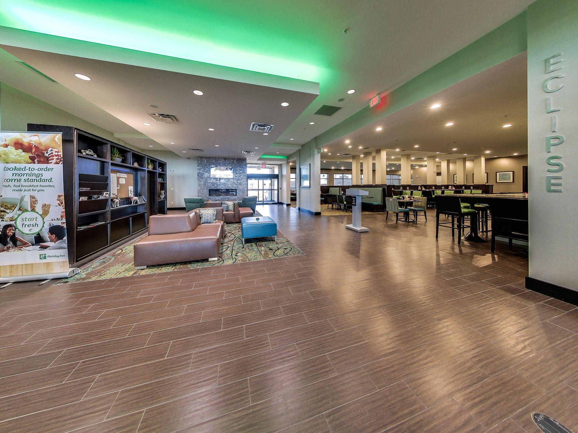 Holiday Inn Hotel & Suites Edmonton Airport Conference Centre By Ihg Nisku Exterior photo