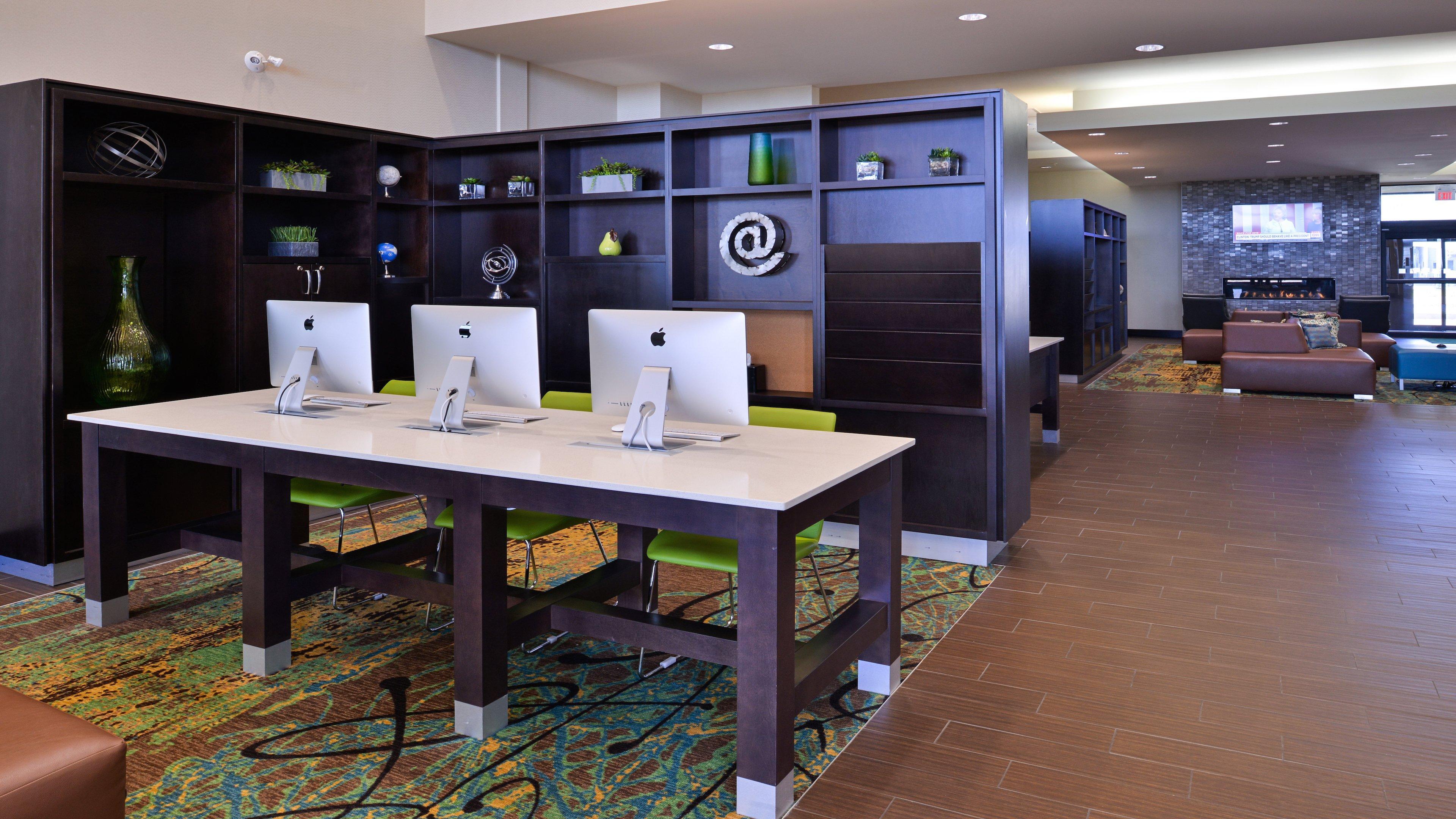 Holiday Inn Hotel & Suites Edmonton Airport Conference Centre By Ihg Nisku Exterior photo